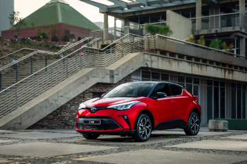 Which Toyota C-HR trim holds its value best?
