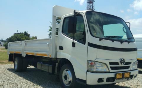 Toyota dyna trucks for sale in South Africa - AutoTrader