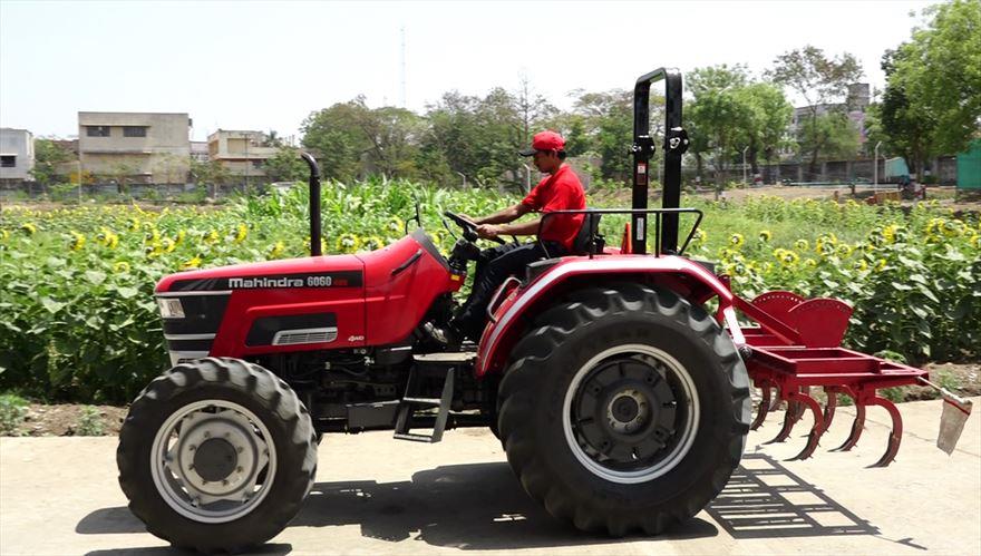 Mahindra 6060
