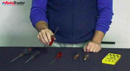 Tool Tuesday - Dont screw it up! Lets talk screwdrivers