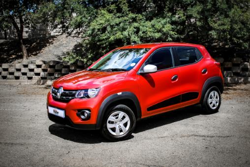 How to replace a lightbulb on a Renault Kwid.