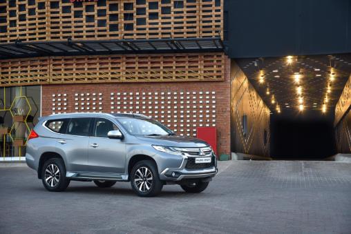 Mitsubishi Pajero Sport Trims, head-to-head: here’s our winner.