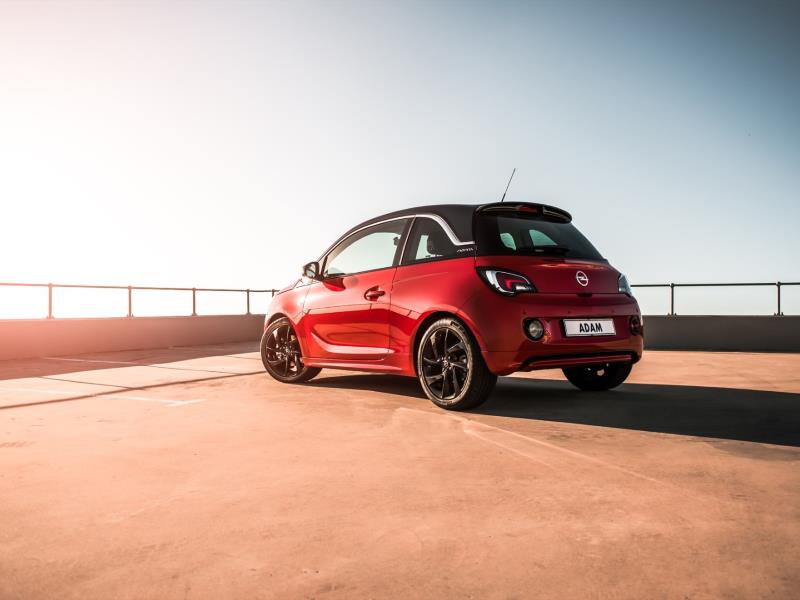 Opel Adam Test Drive Make Sure You Check These Features Out Motoring News And Advice Autotrader