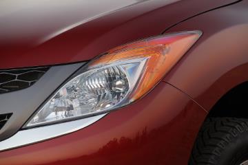 How to replace a lightbulb on a Mazda BT-50