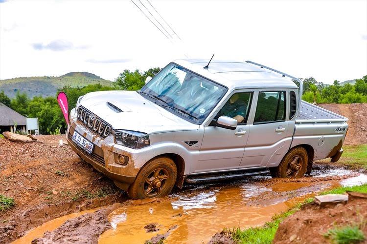 Mahindra Pik Up