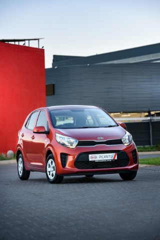 Renault Sandero vs Nissan Micra Active vs Kia Picanto: which one has ...