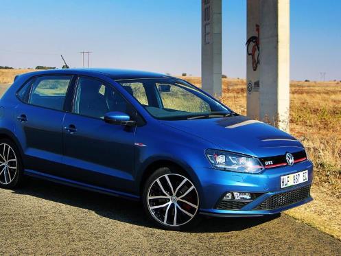 How to top up screen wash on a Volkswagen Polo