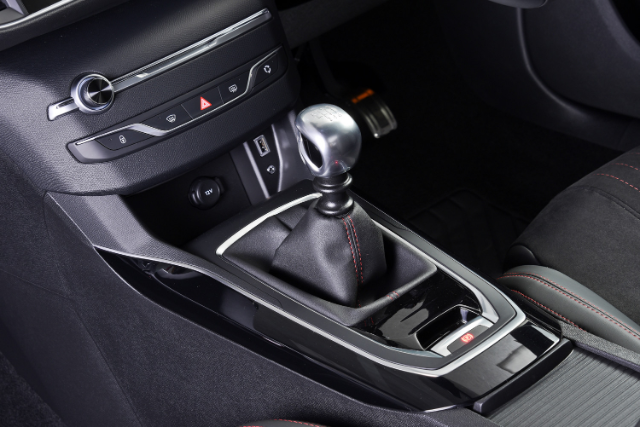 Peugeot 308 test drive: make sure to check these features out. - Buying ...