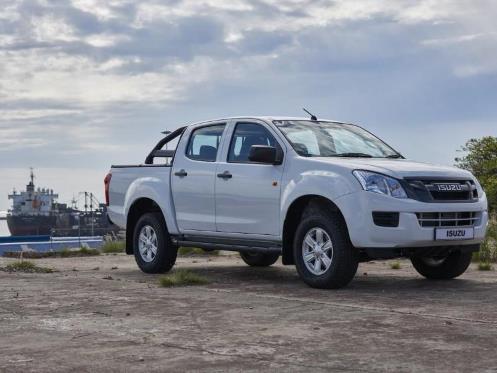 How to top up screen wash on a Isuzu KB 