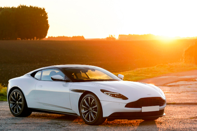 Aston Martin DB11