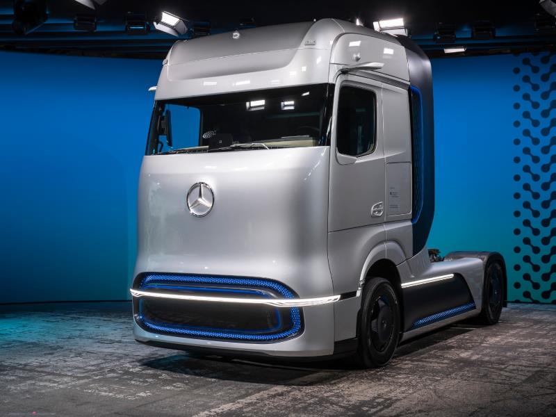 Daimler reveals hydrogen truck - Transportation News - AutoTrader