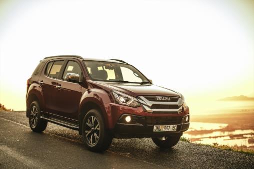 What is covered under the Isuzu mu-X manufacturer warranty?
