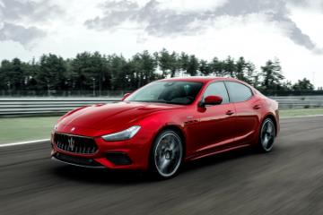 How to replace the car battery on a Maserati Ghibli