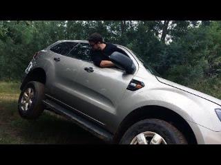 Ford Everest  XLS 2.2L 6MT 4WD - Video Review