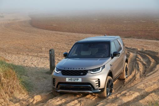 Which new Land Rover Discovery is better: diesel or petrol?